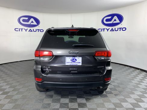 Used 2021 Jeep Grand Cherokee Laredo AWD/4WD image 4