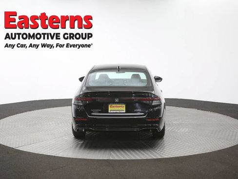Used 2025 Honda Accord Sport image 37