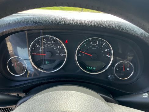 Used 2013 Jeep Wrangler Unlimited Sport image 18