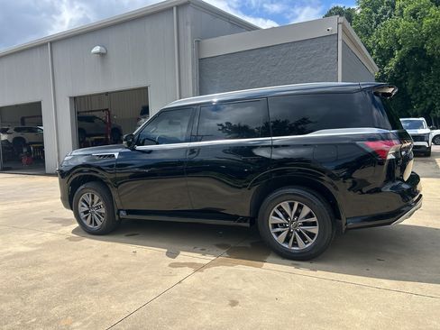 Used 2026 INFINITI QX80 Pure w/ Cargo Package AWD/4WD image 6
