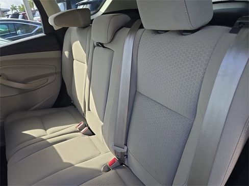 Used 2018 Ford Escape SE image 10