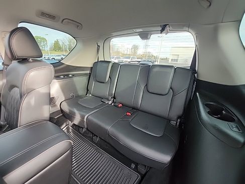 Used 2022 Nissan Armada Platinum w/ Captain's Chairs Package image 17