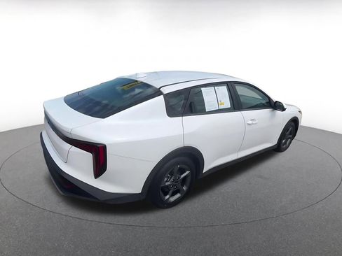 Used 2025 Kia K4 LXS FWD image 15