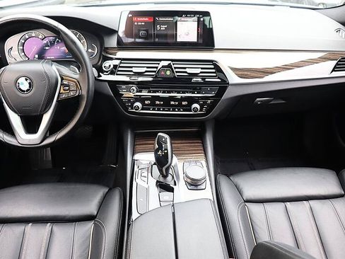 Used 2019 BMW 530i RWD image 15