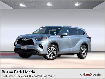 Used 2022 Toyota Highlander XLE