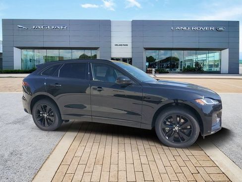 Used 2026 Jaguar F-PACE R-Dynamic S AWD/4WD image 3