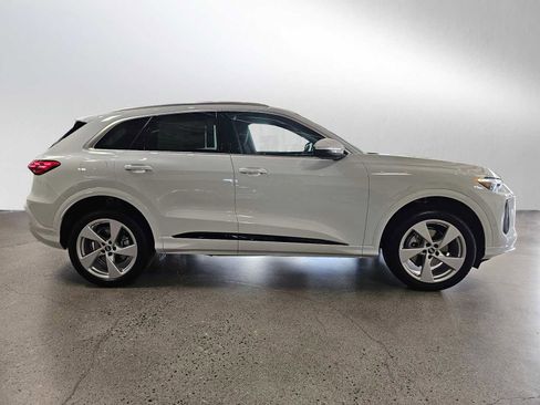 New 2025 Audi Q5 Premium Plus image 2
