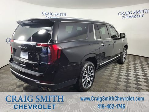 Used 2026 GMC Yukon XL Denali w/ Denali Reserve Package AWD/4WD image 5