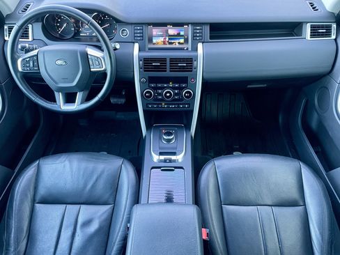 Used 2018 Land Rover Discovery Sport HSE image 16