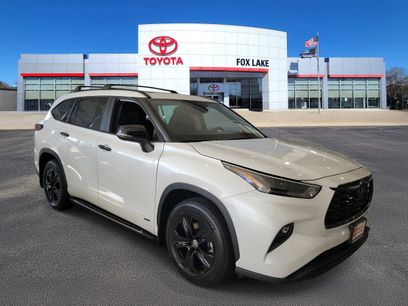 New 2025 Toyota Highlander XLE