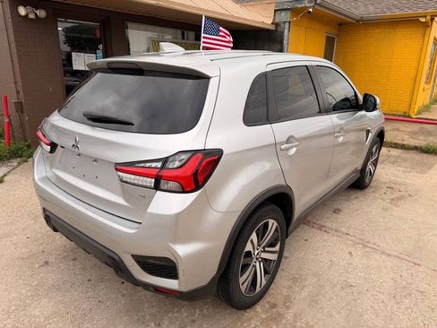 Used 2022 Mitsubishi Outlander Sport SE FWD image 5