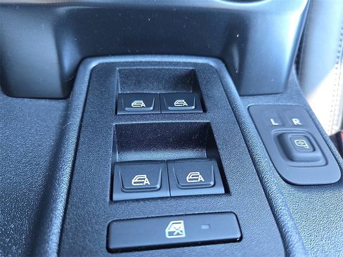 New 2025 Ford Bronco Outer Banks image 18