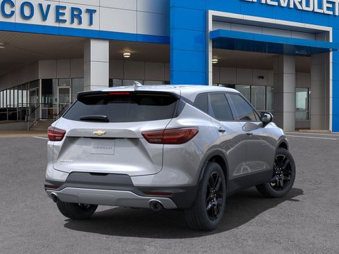 New 2025 Chevrolet Blazer LT image 28