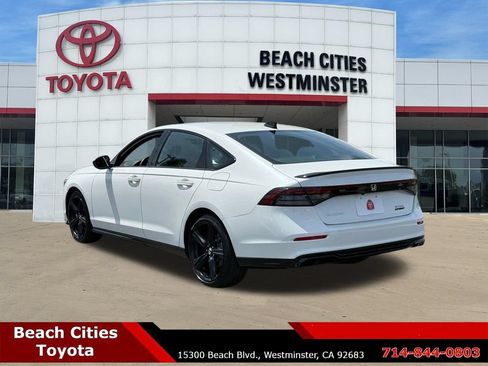 Used 2025 Honda Accord Sport image 8
