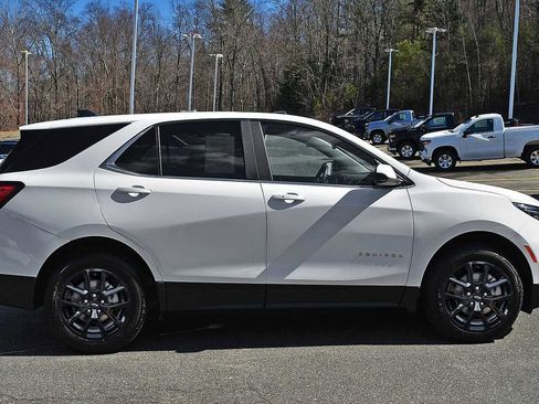 Used 2024 Chevrolet Equinox LT image 6