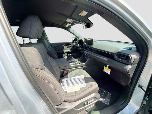 New 2026 Honda Pilot Sport image 25