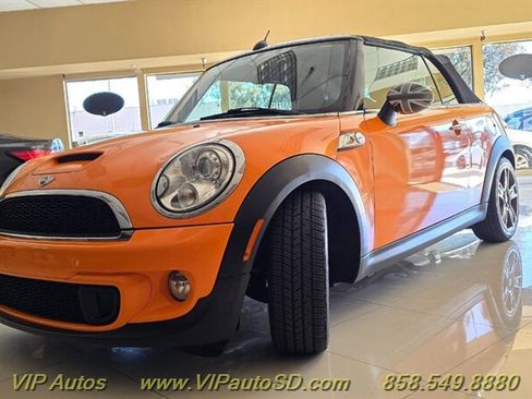 Used 2014 MINI Cooper S image 2