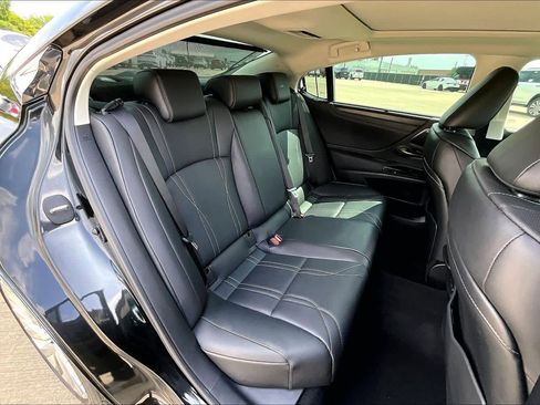 Used 2023 Lexus ES 350 Ultra Luxury w/ Accessory Package (Z2) FWD image 20