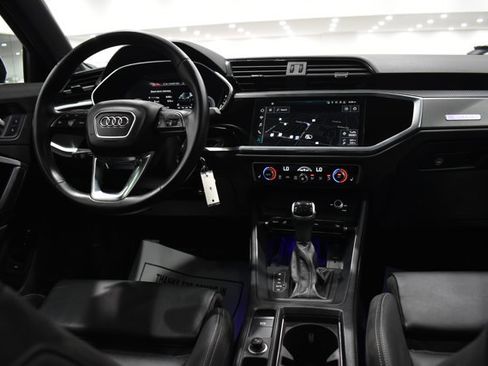 Used 2022 Audi Q3 2.0T Premium Plus image 19