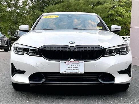Used 2021 BMW 330i xDrive Sedan w/ Convenience Package AWD/4WD image 8