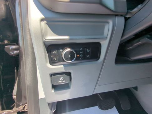 Used 2024 Ford F150 XLT w/ Mobile Office Package image 14