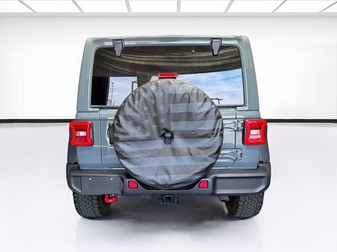 Used 2024 Jeep Wrangler Unlimited Rubicon w/ Convenience Group AWD/4WD image 5