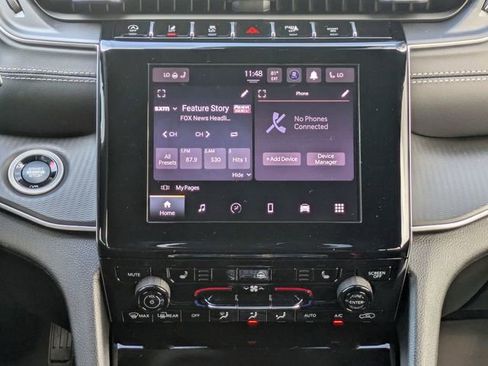 New 2025 Jeep Grand Cherokee Laredo w/ Luxury Tech Group I image 23