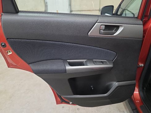 Used 2011 Subaru Forester 2.5X w/ Alloy Wheel Value Pkg image 33