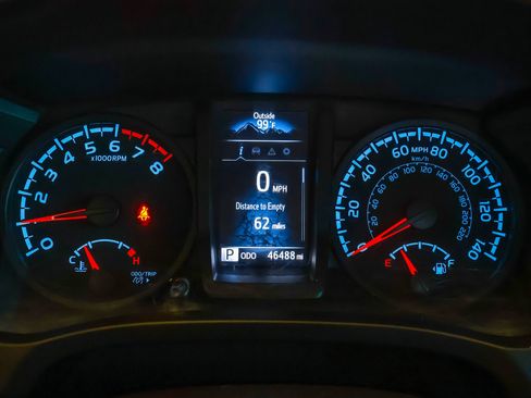 Used 2021 Toyota Tacoma SR AWD/4WD image 29