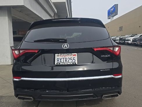 Used 2022 Acura MDX SH-AWD w/ Advance Package image 4