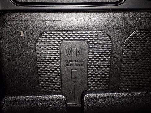 Used 2024 RAM 3500 Limited image 17