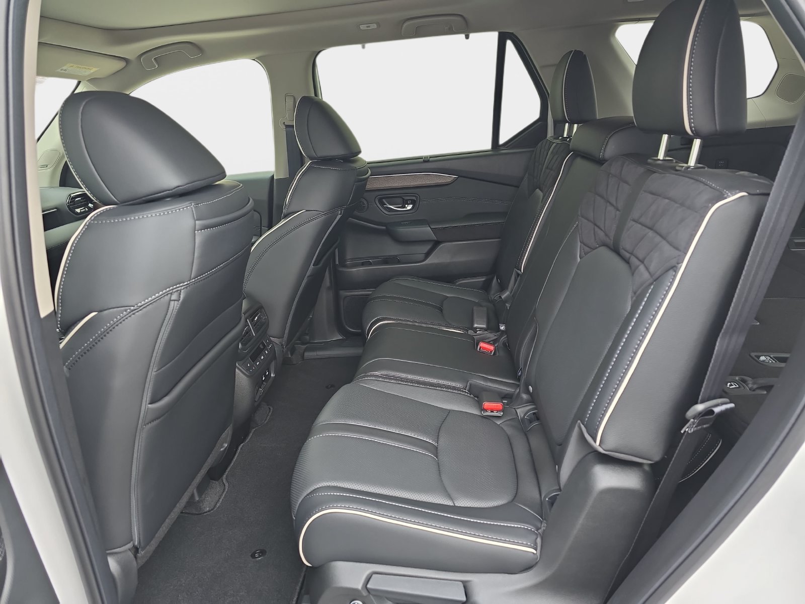 New 2026 Honda Pilot Elite image 15
