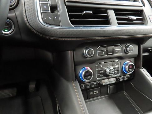 Used 2024 GMC Yukon AT4 image 55