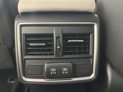 Certified 2023 Subaru Forester Limited image 17