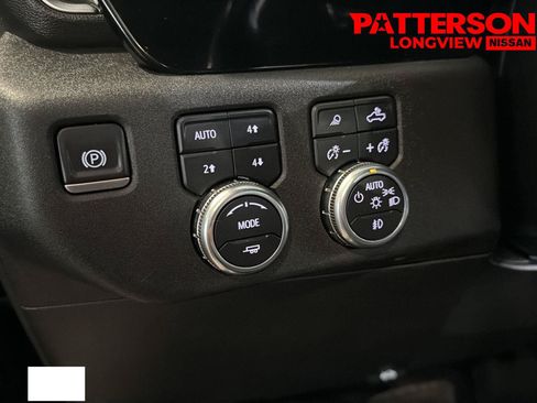 Used 2022 GMC Sierra 1500 SLT w/ SLT Convenience Package AWD/4WD image 10