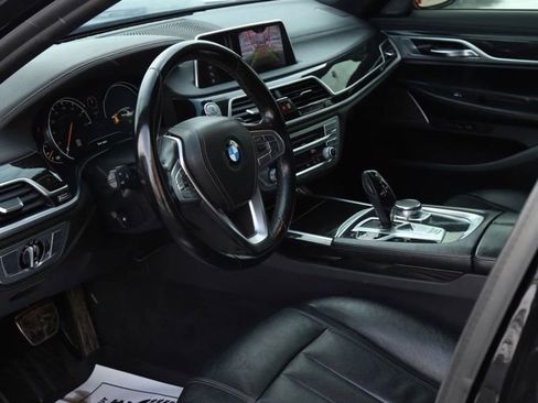 Used 2019 BMW 740i 740i Sedan 4D w/ M Sport Package image 13