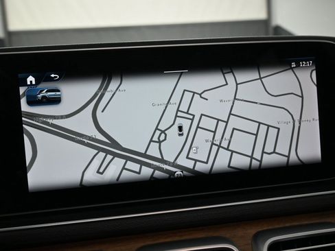 Used 2025 Mercedes-Benz GLE 450e 4MATIC w/ Winter Package image 17