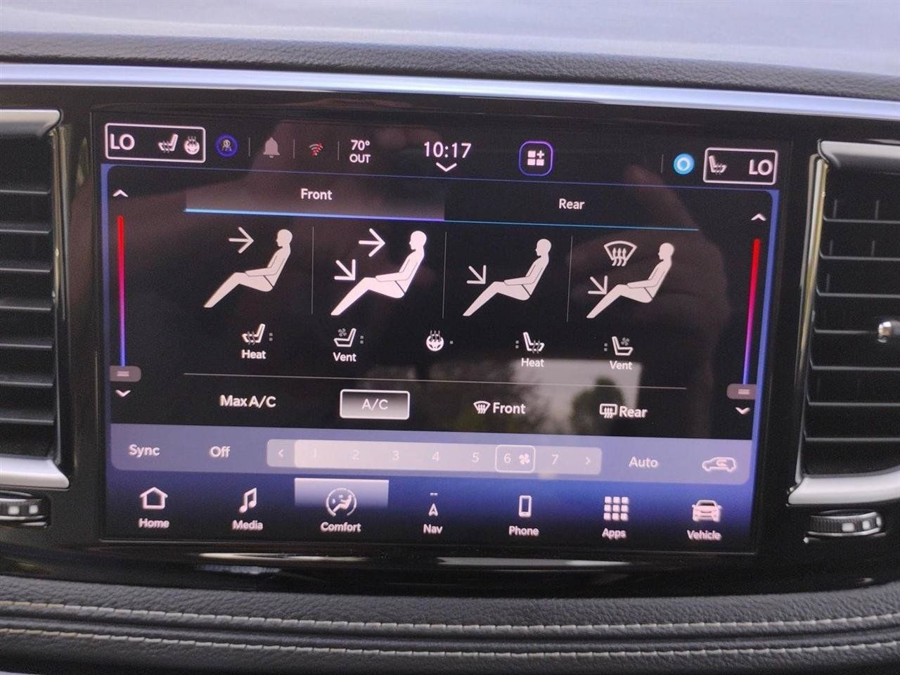 Used 2023 Chrysler Pacifica Limited FWD image 28