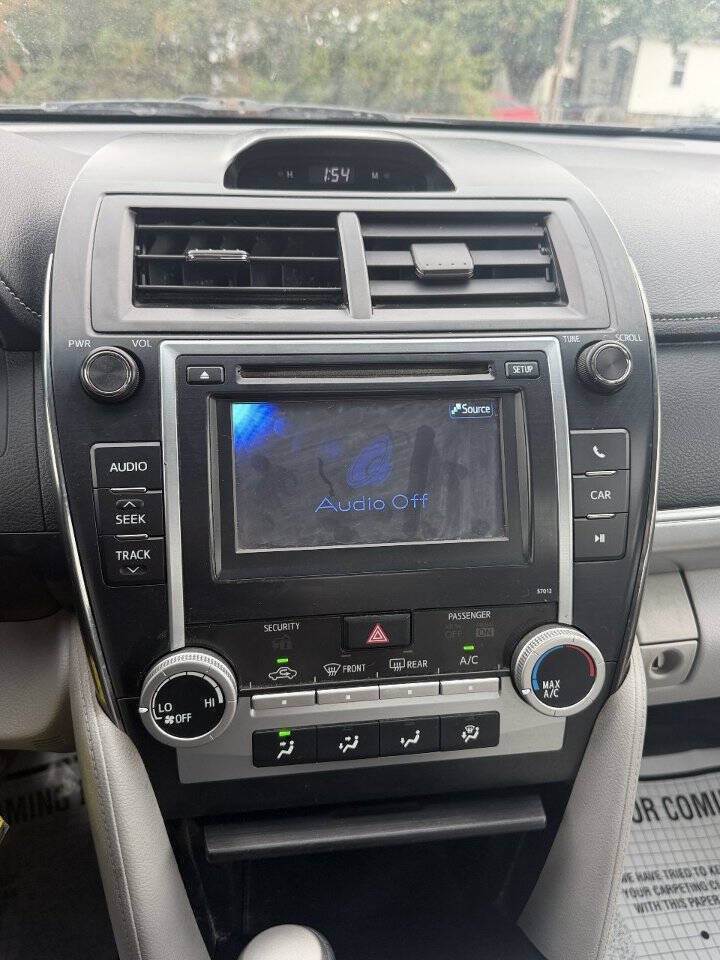Used 2012 Toyota Camry LE FWD image 15