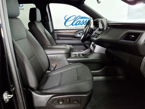 Used 2022 GMC Yukon XL SLE w/ Gmc Pro Safety Plus Package image 12