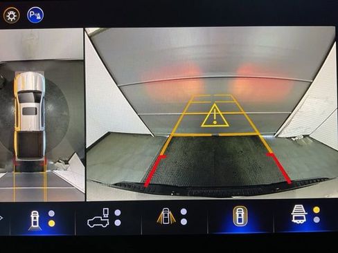 New 2026 Chevrolet Colorado ZR2 w/ Technology Package AWD/4WD image 15