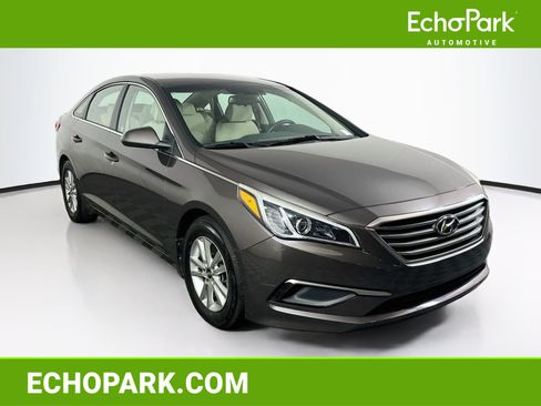 Used 2017 Hyundai Sonata SE FWD image 1