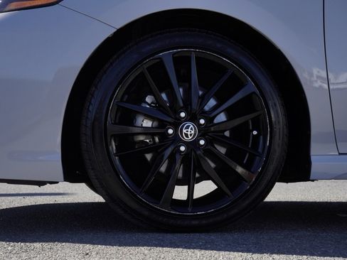 Used 2024 Toyota Camry XSE image 10