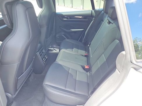 Certified 2025 Porsche Macan 4 Electric AWD/4WD image 41