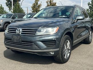 Used 2016 Volkswagen Touareg TDI image 1