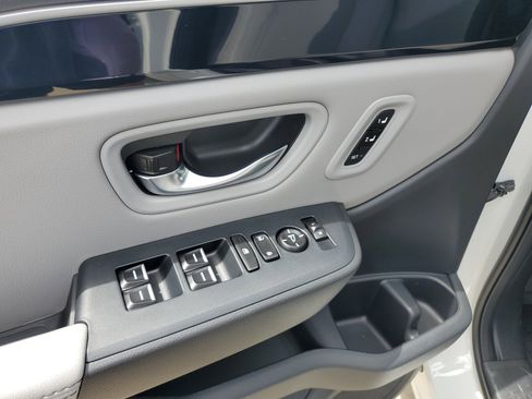 New 2025 Honda Pilot Touring image 20