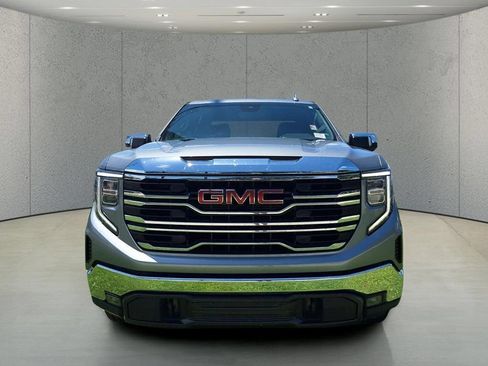 Used 2024 GMC Sierra 1500 SLT RWD image 2