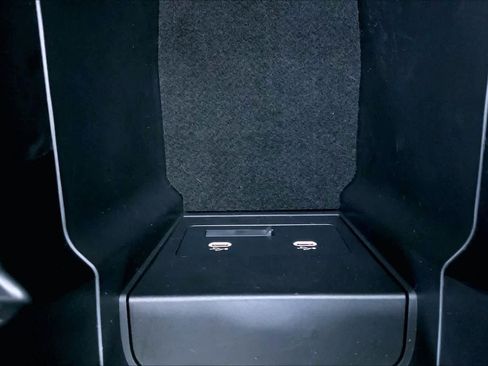 Certified 2025 MAZDA CX-50 AWD 2.5 Hybrid w/ Premium Pkg image 35