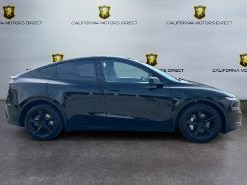Used 2026 Tesla Model Y Long Range image 4