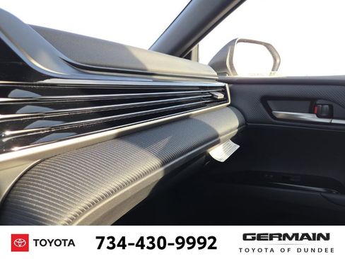 Used 2025 Toyota Camry SE image 37